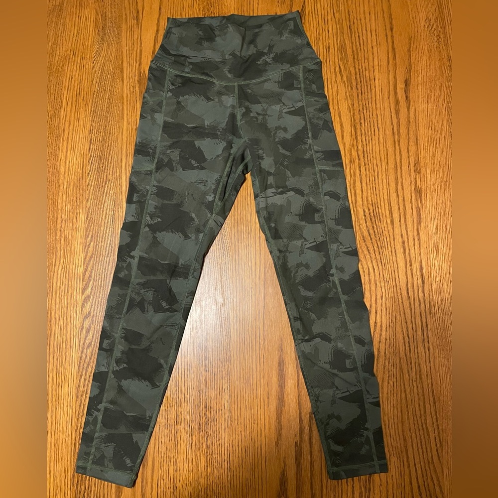 Cropped Colorful Koala Camo High Waisted Leggings